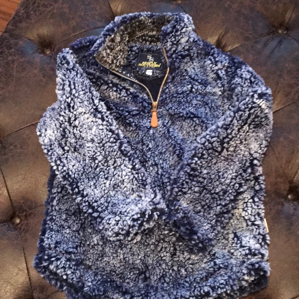 Girls YM simply southern pull over